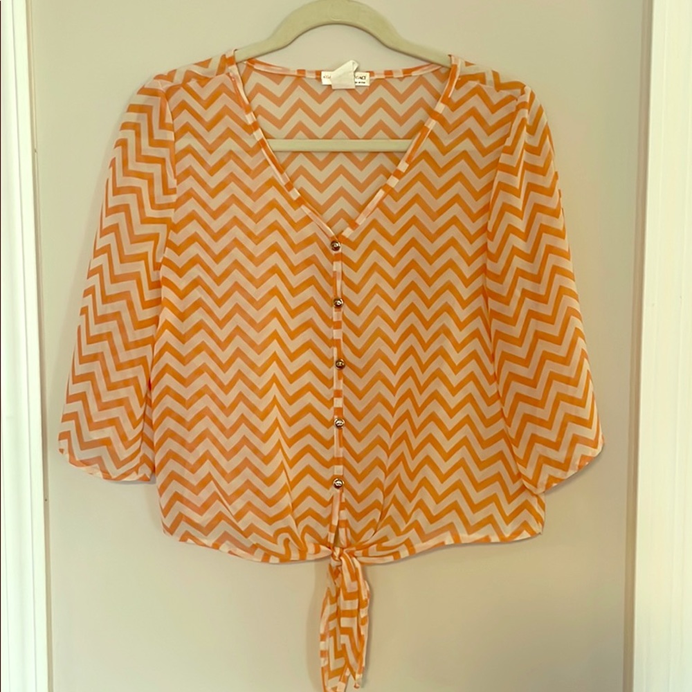 Cream and salmon chevron A’Gaci blouse size Medium